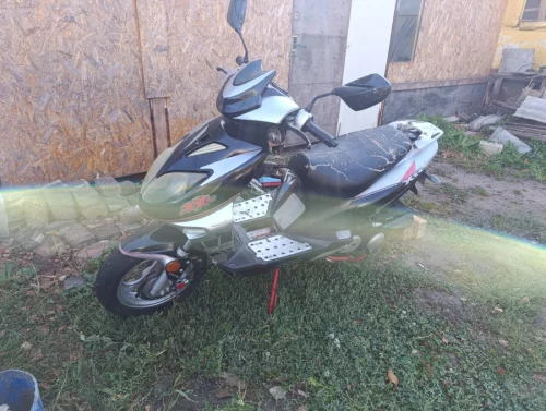 Скутер 49 куб, 1400 руб, обмен