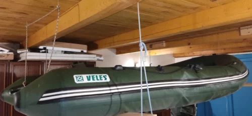 Лодку с мотором