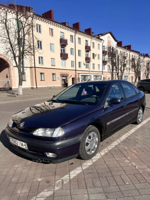 Renault Laguna 1