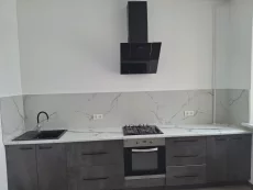 Квартира в новом доме возле парка, 290у.е