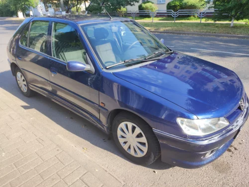 Автомобиль Peugeot 306