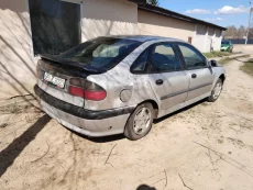 Renault Laguna 450$