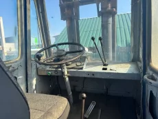 Львовский вилочный погрузчик с двигателем Мерседес